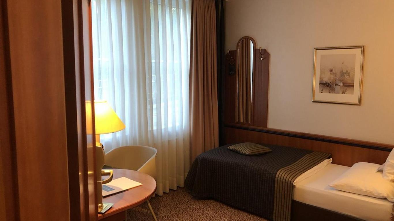 Tandreas Hotel & Restaurant Giessen Bagian luar foto