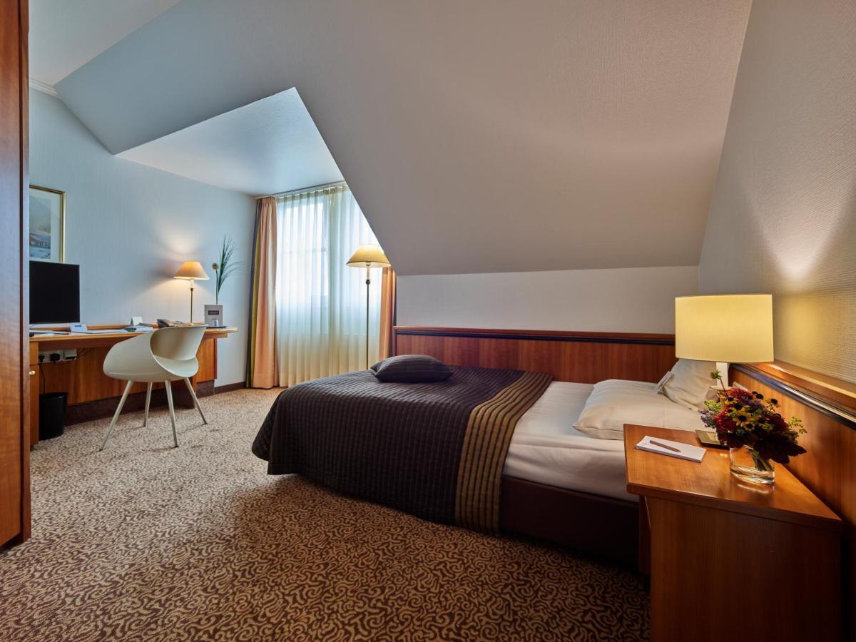 Tandreas Hotel & Restaurant Giessen Bagian luar foto